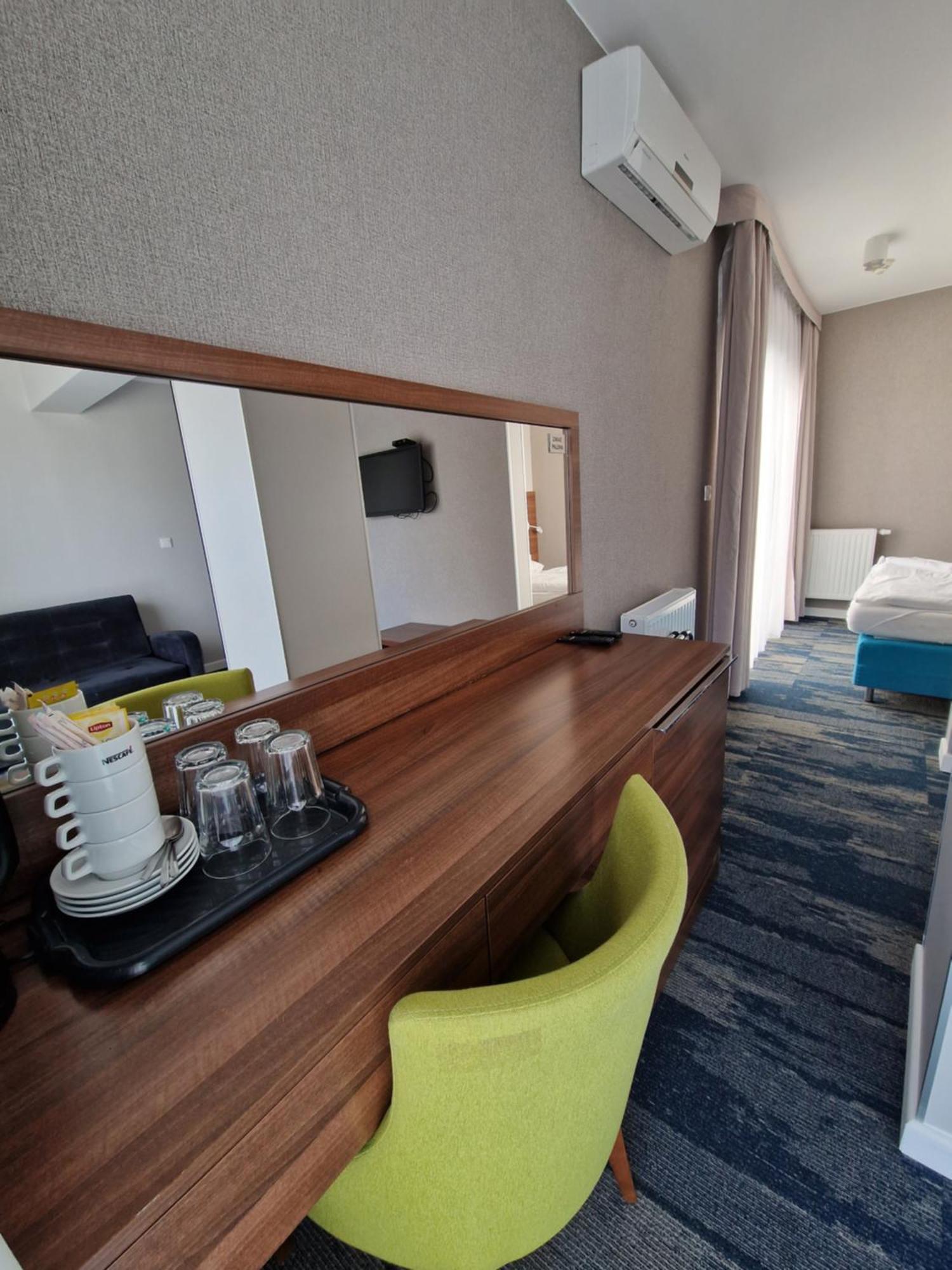 Apartamenty Amberhome ミエンジズドロイェ エクステリア 写真
