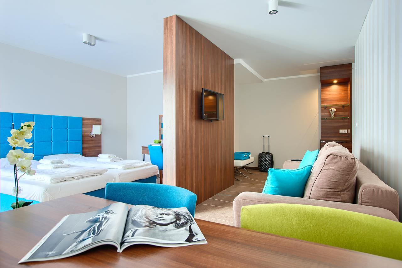 Apartamenty Amberhome ミエンジズドロイェ エクステリア 写真
