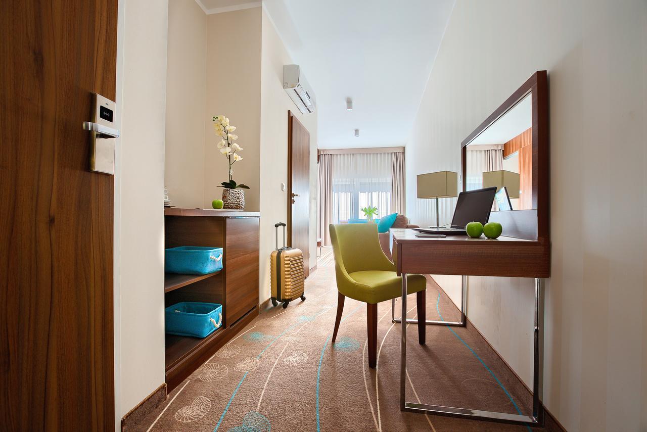 Apartamenty Amberhome ミエンジズドロイェ エクステリア 写真